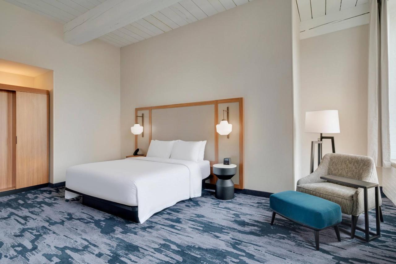 Fairfield Inn & Suites Madison Historic Eagle Cotton Mill Buitenkant foto