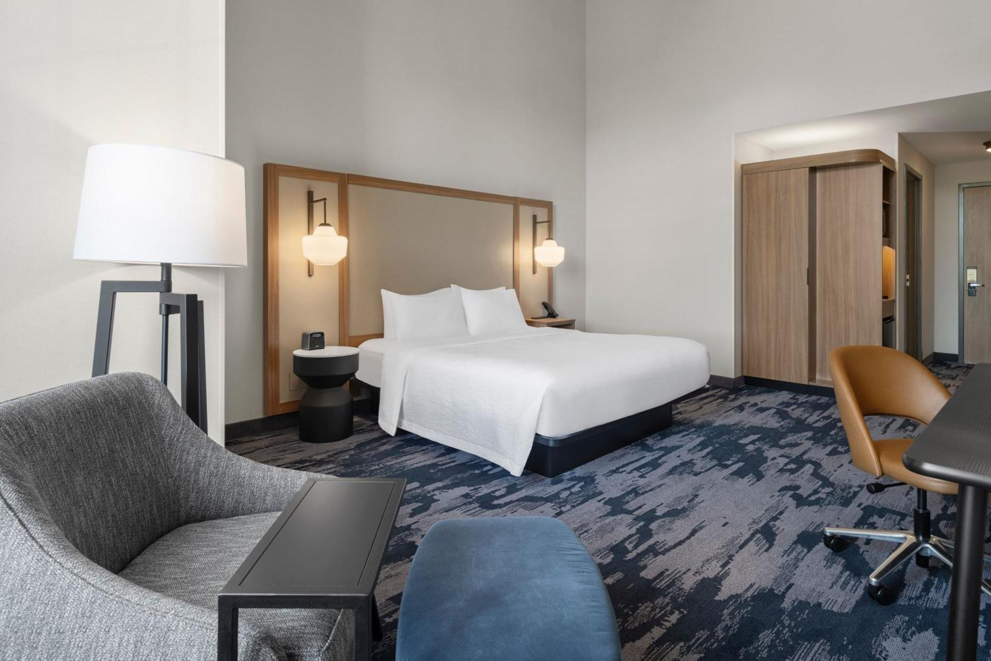 Fairfield Inn & Suites Madison Historic Eagle Cotton Mill Buitenkant foto