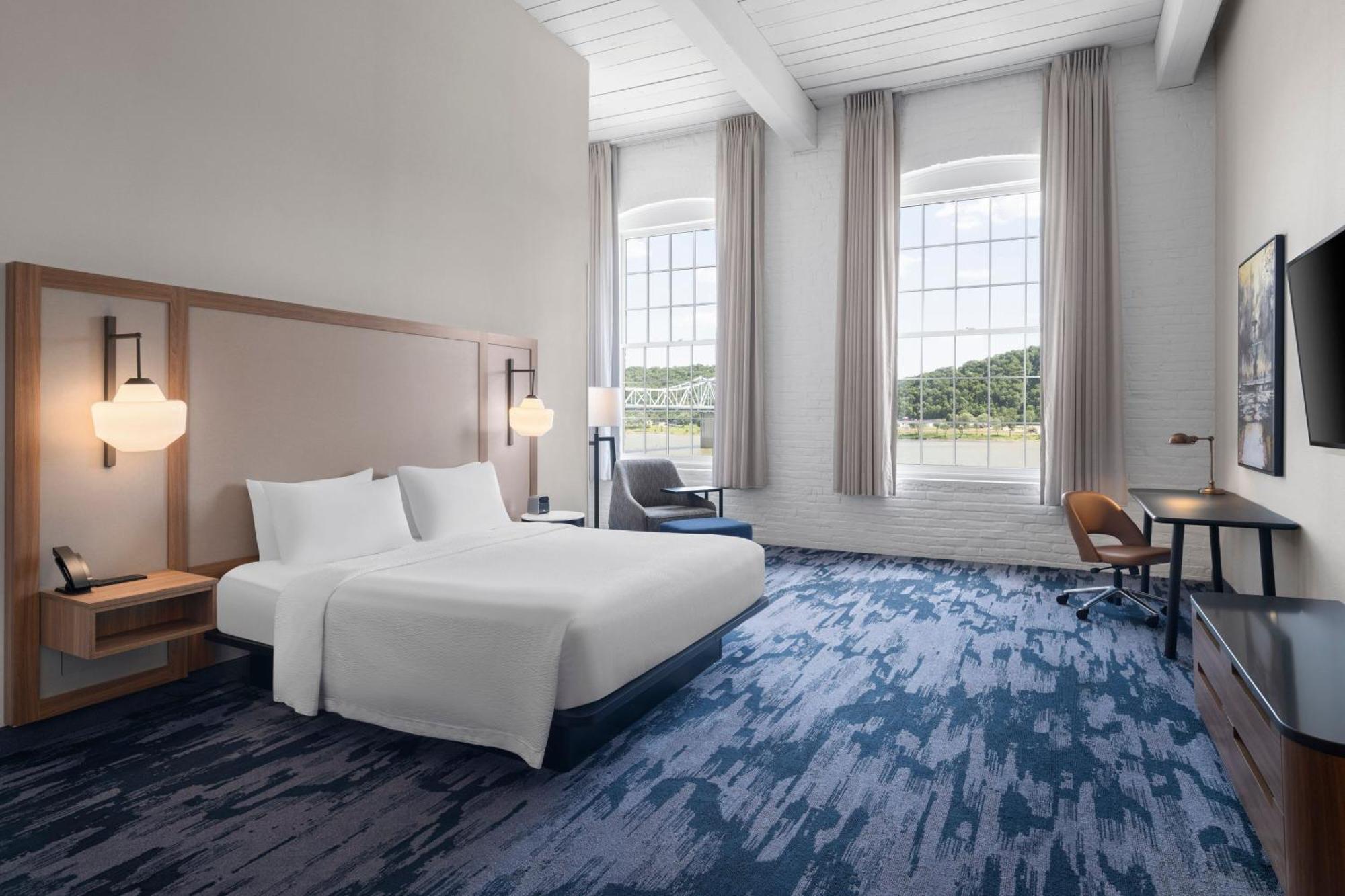 Fairfield Inn & Suites Madison Historic Eagle Cotton Mill Buitenkant foto