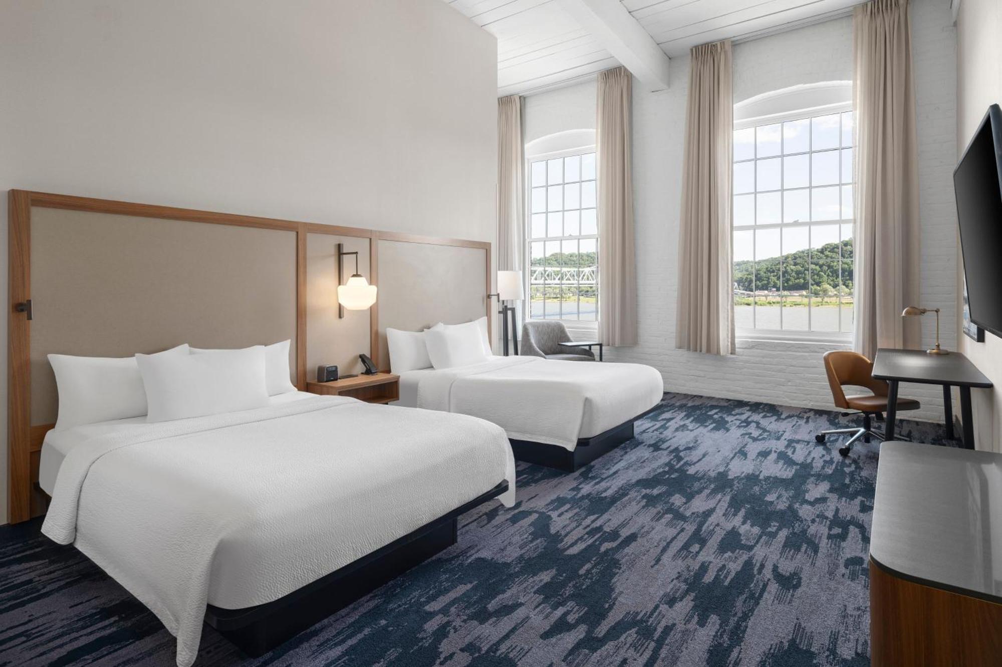 Fairfield Inn & Suites Madison Historic Eagle Cotton Mill Buitenkant foto