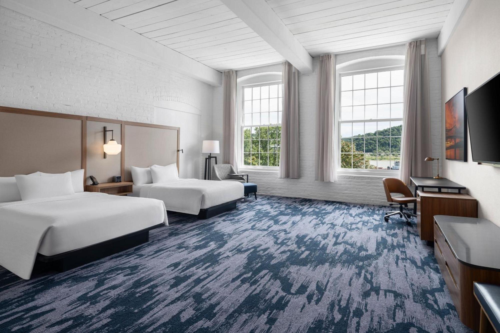 Fairfield Inn & Suites Madison Historic Eagle Cotton Mill Buitenkant foto